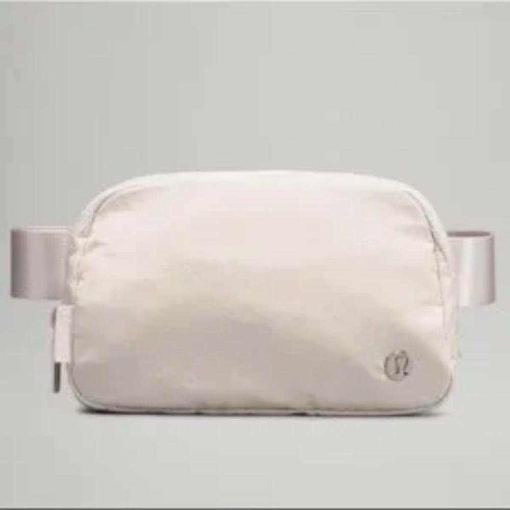 NWT Lululemon Everywhere Crossbody Bag-White Opal Cream-SOLD OUT